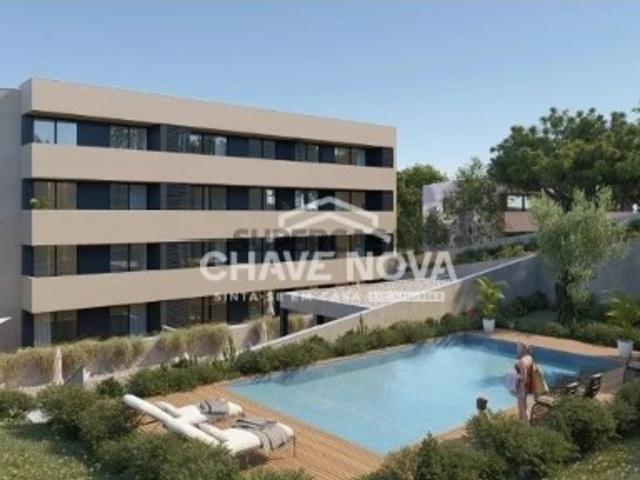 T1+1 Novo num Condominio Fechado c/ Lugar de Garagem em Valadares