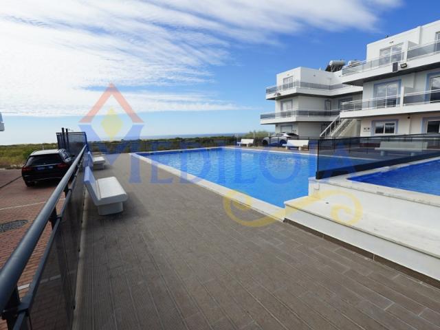 T1+2 na Manta Rota | 73,33 m² de Terraços | Piscina | Junto à Praia