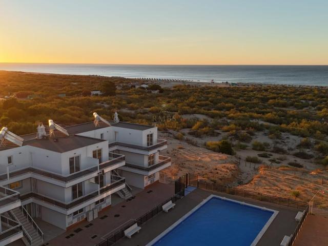 Coastal Duplex Living |Space, Privacy & Steps From the Beach 0m² Vila Nova De Cacela