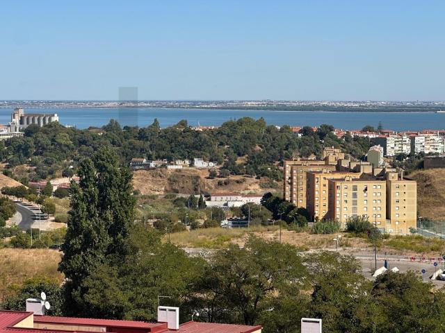 T1 67 m2 a estrear com vista na Penha de França 60m² Penha De França
