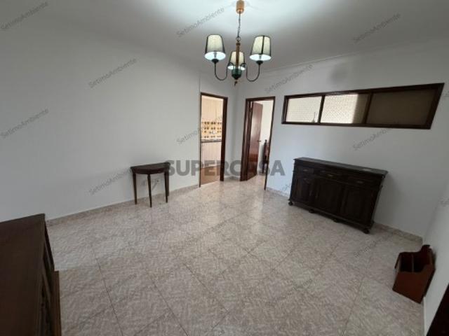 T1 TRANSFORMADO EM T2 | 70,63 m² | BENAVENTE | EXCELENTE ESTADO