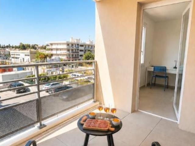 T1 à Antibes à louer Locagestion, expert en gestion locative
