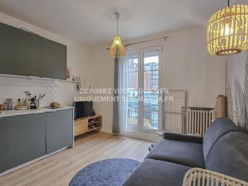 Appartement à louer à Rue Quinault Paris - Ascenseur