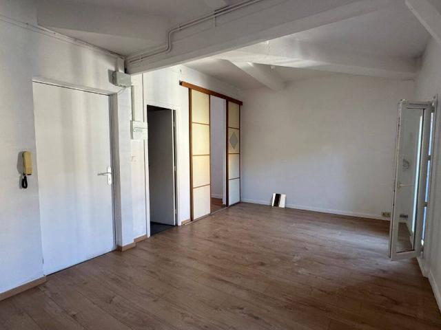 T1 BIS 28M² CENTRE VILLE