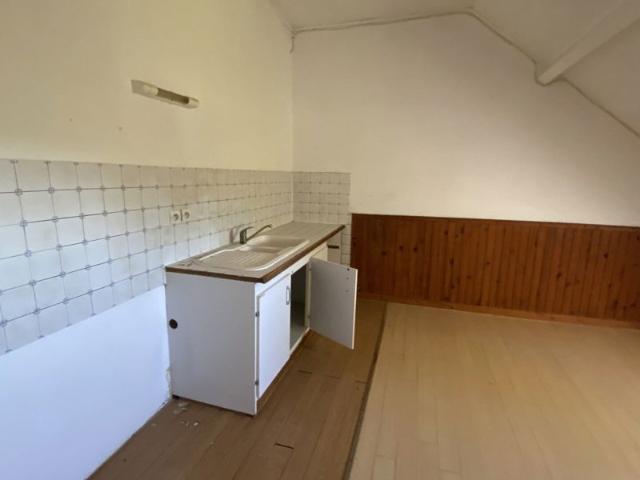 T1 bis à rénover avec ascenseur, parking et jardin. Secteur Alvignac, Rocamadour, Padirac