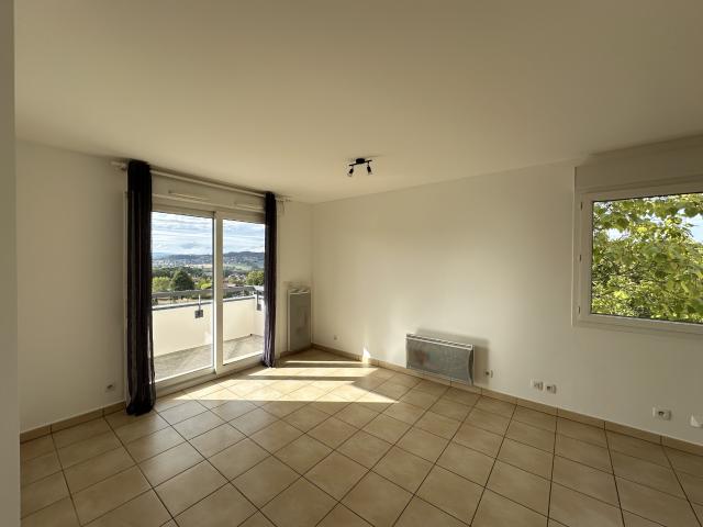 T1 BIS BRANCHY 33,56m2 + place stationnement privative + Box ouvert en sous sol