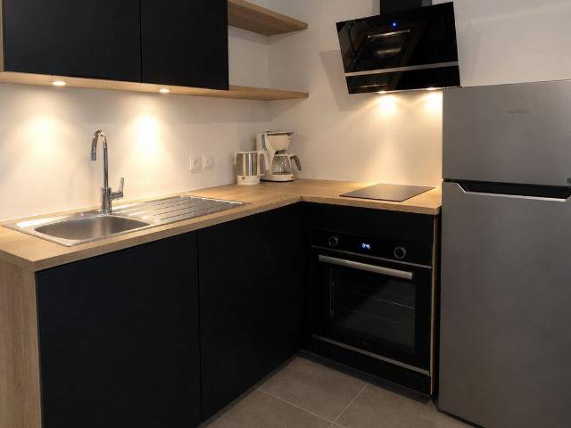 T1 bis meublé neuf 36 m² + grand balcon vue sur les montagnes