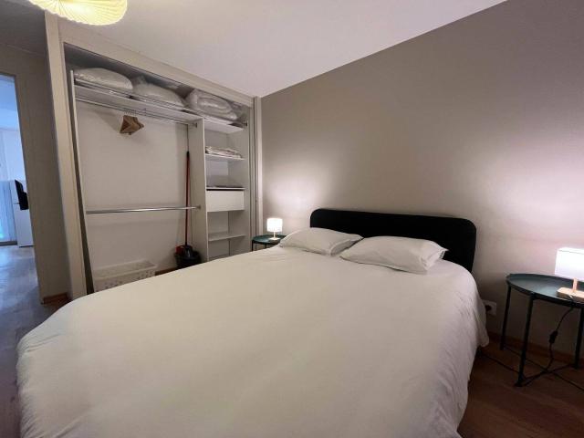 T1 bis meublé de 35 m² avec cour – 470 euros/mois CC