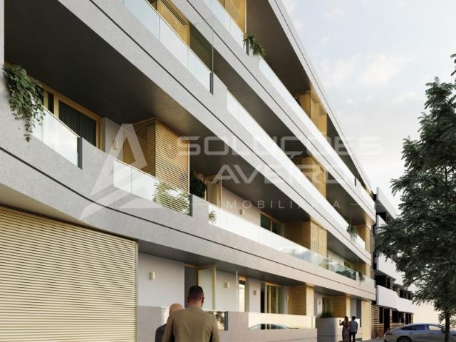 T1 com 2 terraços