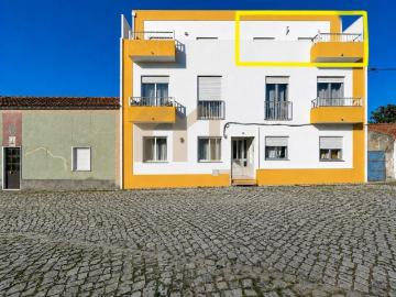 T1 com Sótão e Terraço nas Gaeiras | Óbidos