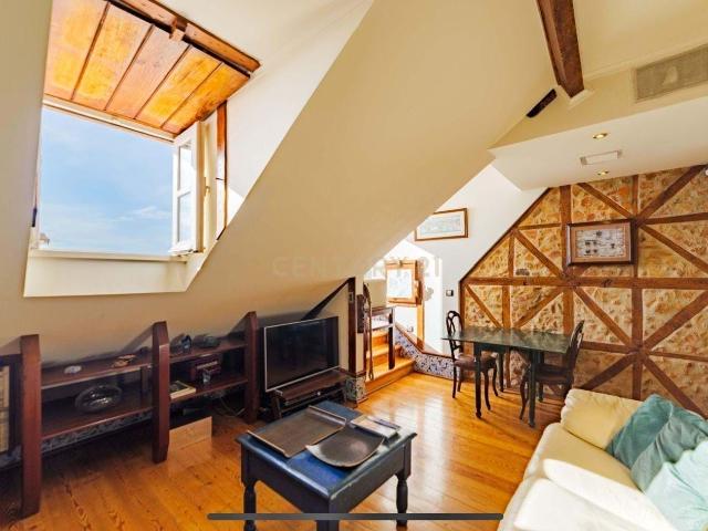 Apartamento T1 mobilado,com vista rio