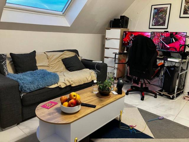 T1 dans résidence calme proche centre Maule