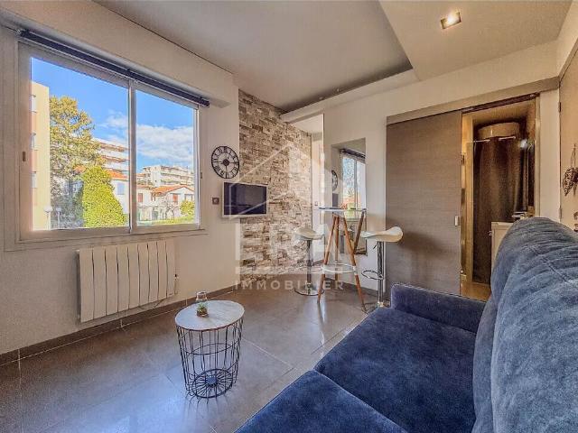 T1 de 18 m² Cros de Cagnes jusqu'au mois de JUIN