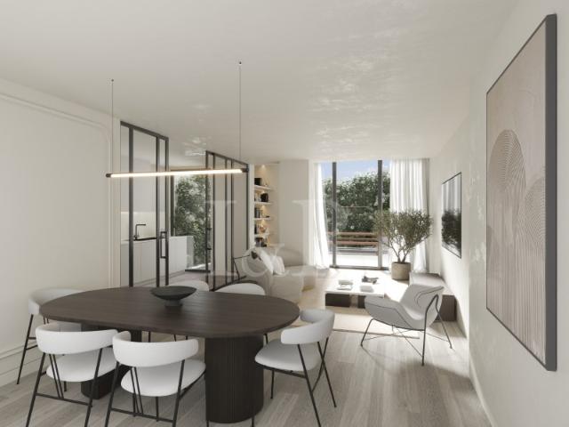 Duplex T1 com terraços junto à Praça de Espanha