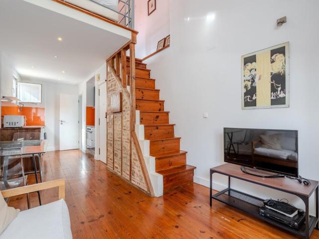T1 Duplex em Alfama com vista rio – vive a essência de Lisbo. 49m² Santa Maria Maior