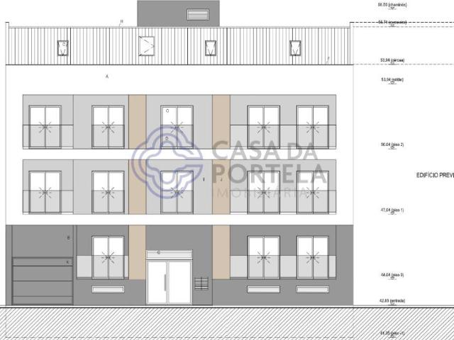 T1 em Vale de Milhaços com varandas, churrasqueira e arrumos. 74m² Corroios