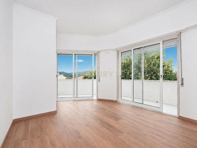 T1 Campo de Ourique – Último Piso com vista e 2 elevadores