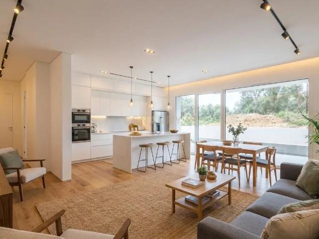 T1 em Construção em Coimbra com Garagem e Terraço