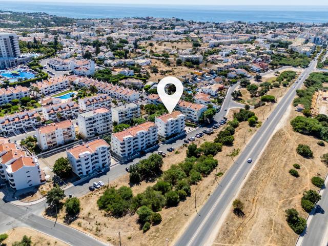 T1 em Montechoro, Albufeira, com 2 varandas fechadas – 70 m²