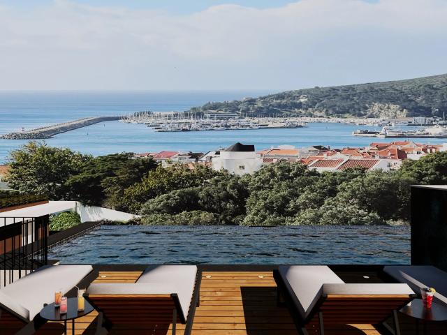 Apartamento Novo com Vista Mar em Sesimbra, Setúbal