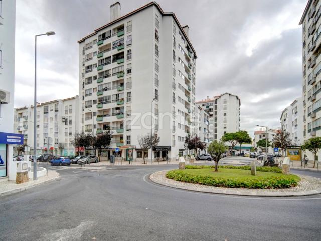 T1 espaçoso a 20 minutos a pé do centro e das praias de Cascais