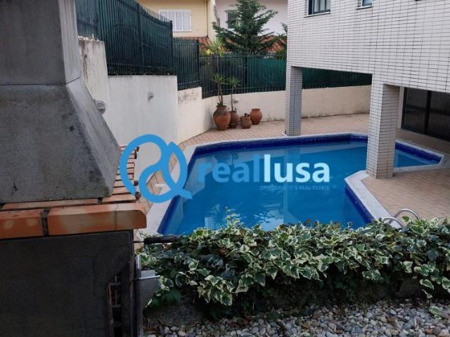 T1 Francelos em Condomínio com piscina e jardim