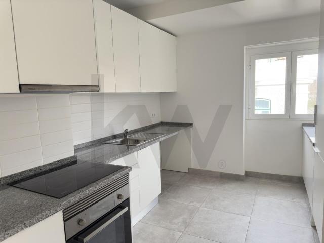 T1 in Campo de Ourique | 4. floor with elevator