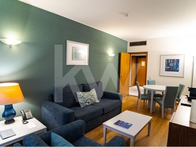 T1 Luxo 6º andar D Rua Castilho, Altis Suites, junto Av. Lib. 77m² Santo António