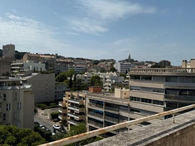 T1 Marseille 13008