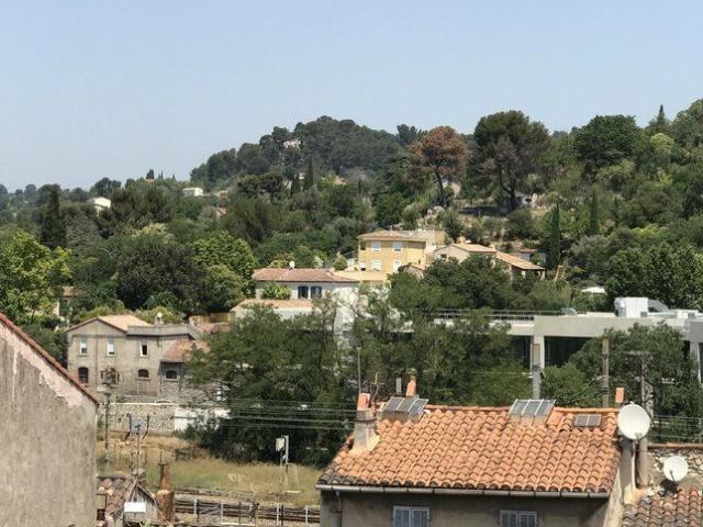 T1 Marseille 13011