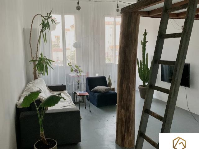 T1 / T2 Meublé atypique 13002 Marseille 790€ CC