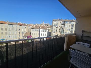 T1 MEUBLE BALCON VUE NOTRE DAME DE LA GARDE 13007 MARS