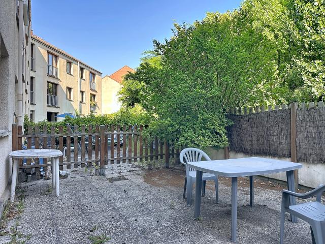 T1 MEUBLÉ DE 37M2 AVEC TERRASSE SUR LILLE VAUBAN SOLFERINO