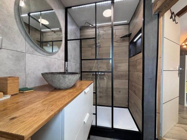 T1 MEUBLE DERNIER ETAGE