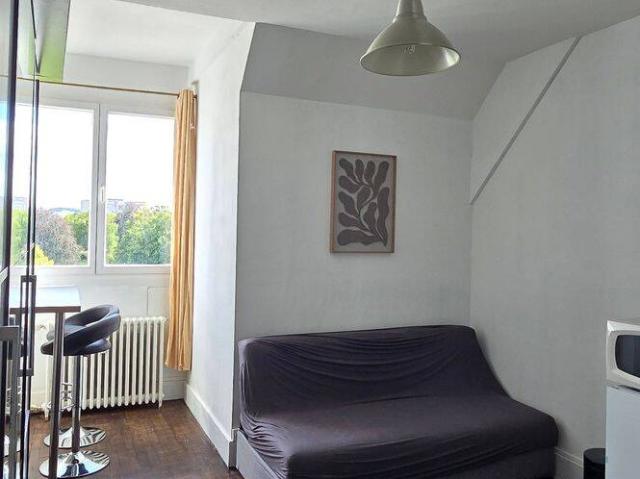 T1 meublé et lumineux 18m² – Plein Centre Sedan