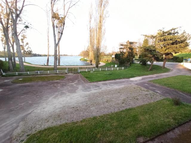 T1 meublé neuf vue étang de Sault
