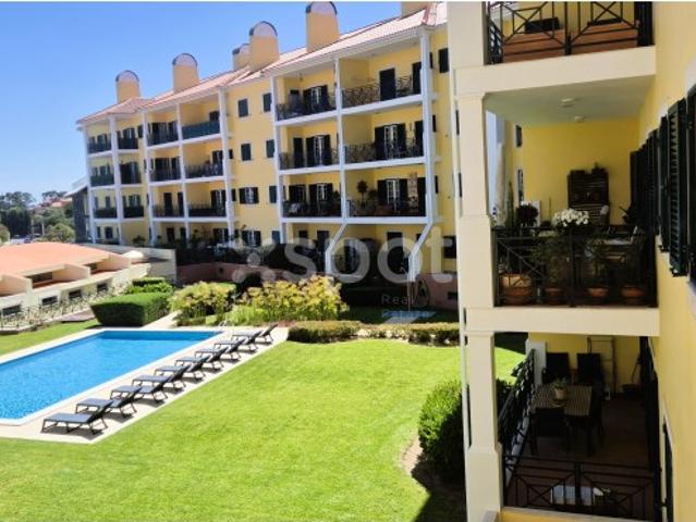 T1 mobilado com varanda, garagem e acesso a piscina, ginásio e sauna na prestigiada Quinta da Beloura