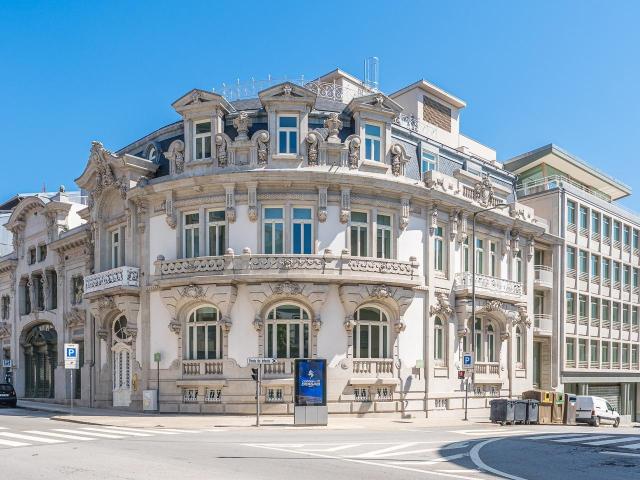 T1 Mobilado para Arrendamento | Palácio Bijou | Centro do Porto