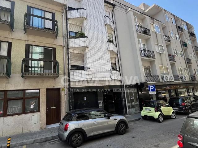 T1 Na Avenida da República — Vila Nova de Gaia