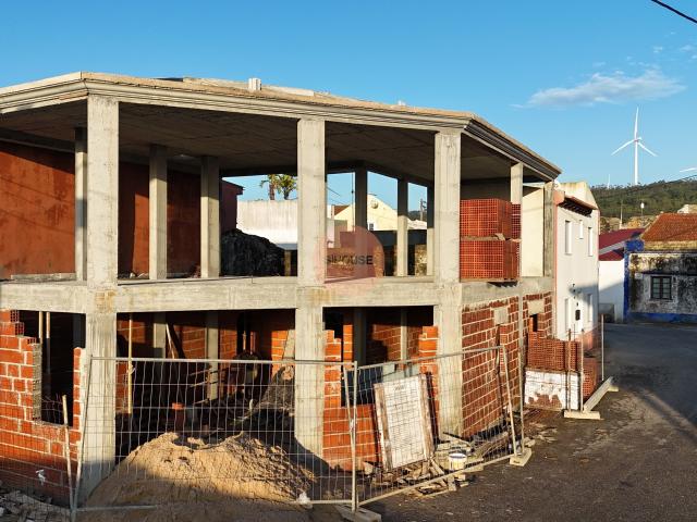 T1 Novo com Logradouro Privativo em Bolhos, Peniche – Modernidade, Conforto e Praia