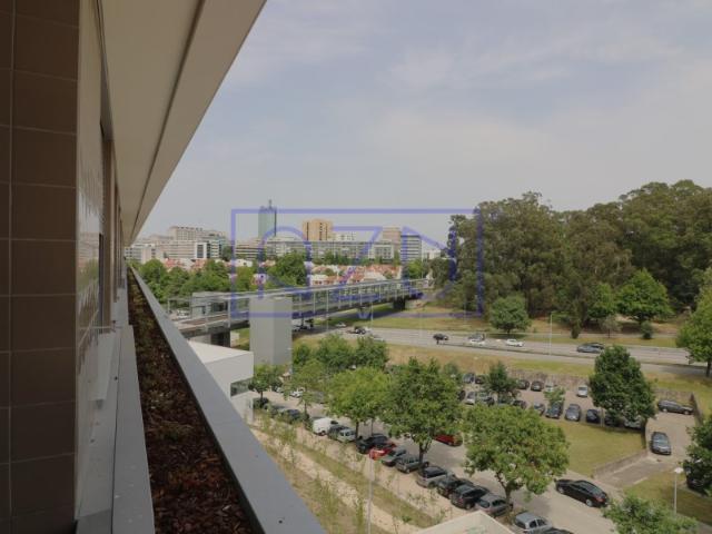 T1 Novo empreendimento Verde Vale Metro Parque Maia Via Norte, lugar de garagem e arrumo