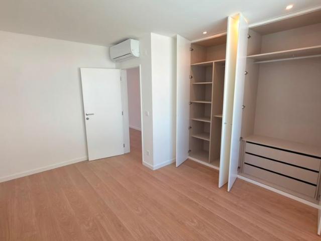 T1 PARA ARRENDAMENTO EM CASCAIS ALTO PAMPILHEIRA VARANDA E 2 PISO