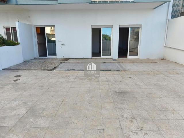 T1 para arrendamento no centro da Costa da Caparica