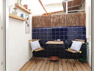 T1 RENOVADO COM TERRAÇO NO ALTO DE ALGÉS MOBILADO E EQUIPADO