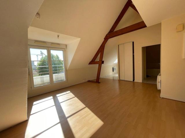 T1bis duplex 44 m2 Dernier étage avec balcon Rue Walvein