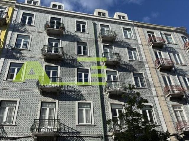 T2+1 com Terraço / AVENIDAS NOVAS / Prédio totalmente recuperado / Valor 650.000€