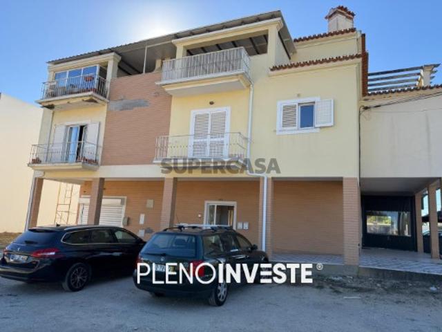 T2+1 Duplex com Terraço, Churrasqueira e Vista para a Serra da Arrábida