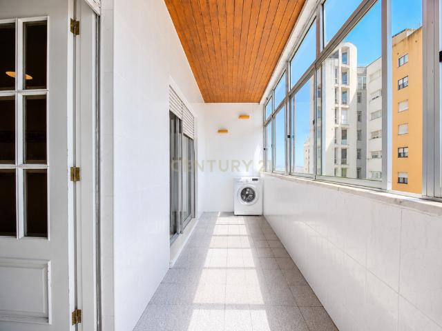 T2+1 em Matosinhos Sul com 126 m2– A 250m da Praia
