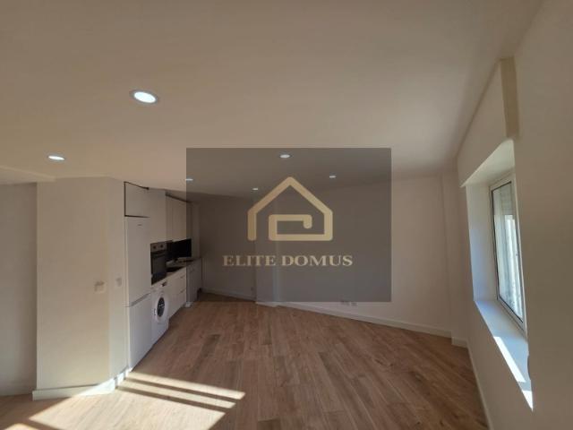 T2+1 remodelado Forte da Casa