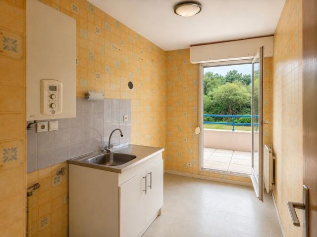 T2 43 m² Terrasse 14 m² Vue dégagée Parking privé